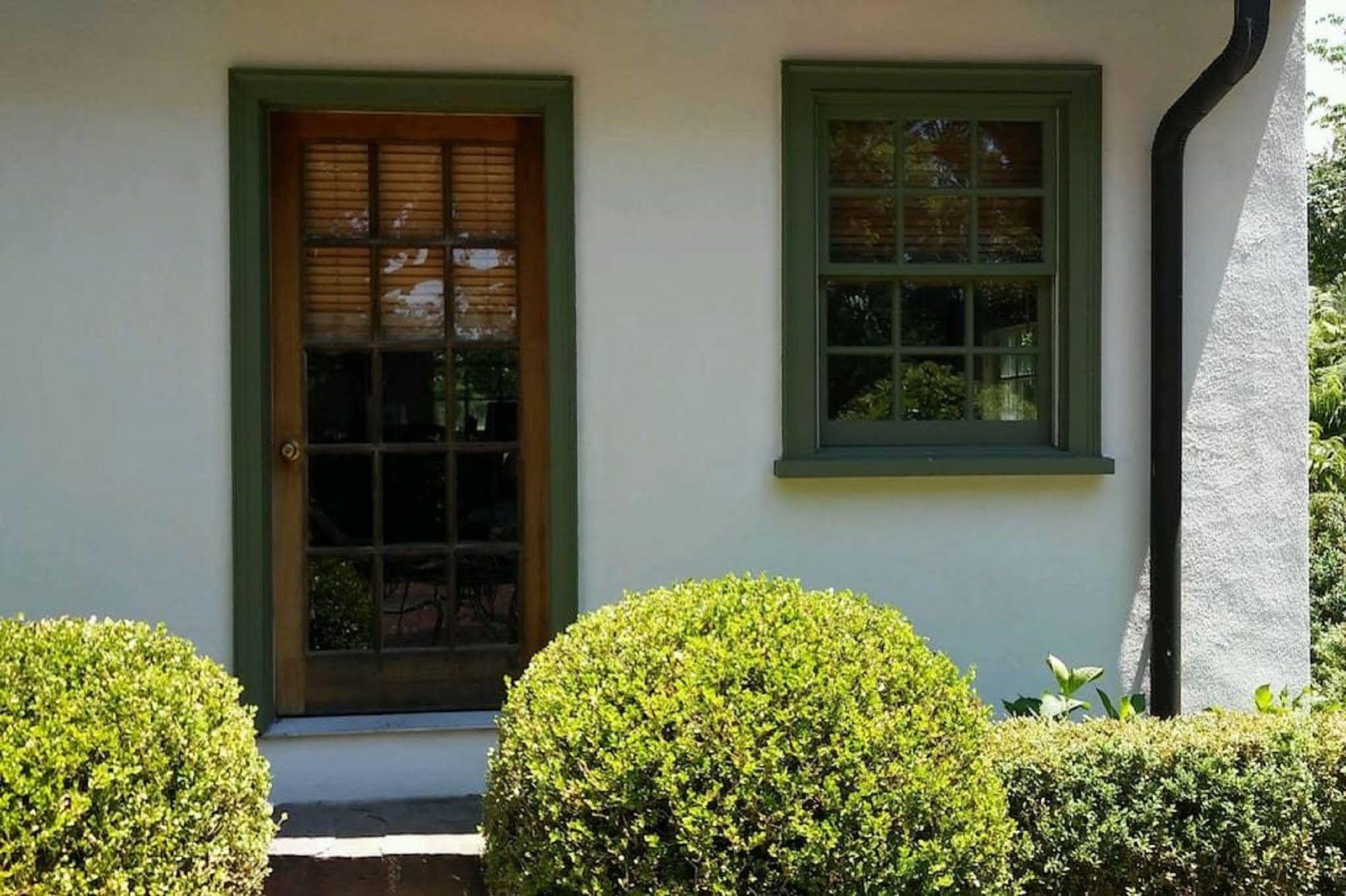 The Buck School Inn Downingtown Exterior photo